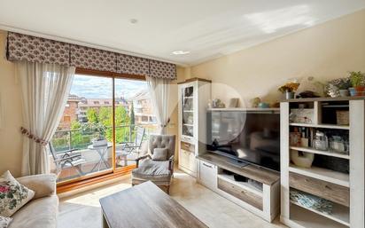 Living room of Flat for sale in Boadilla del Monte  with Air Conditioner, Heating and Private garden