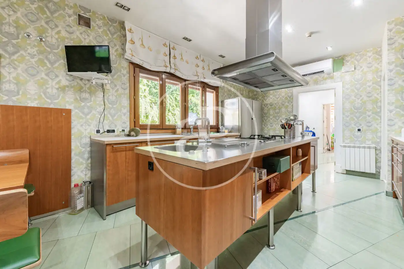 Kitchen of Houses for sale in Madrid  with Air Conditioner, Heating and Private garden