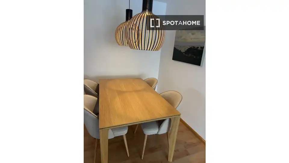 Comedor de Apartamento para compartir en Sant Cugat del Vallès con Aire acondicionado, Terraza y Amueblado