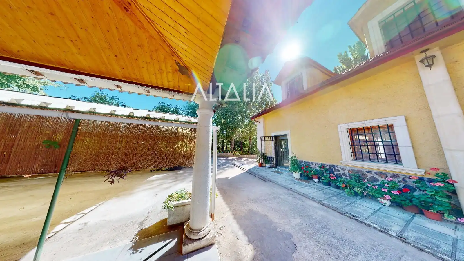 Vista exterior de Casa o xalet en venda en Fuentenava de Jábaga amb Calefacció, Traster i Piscina