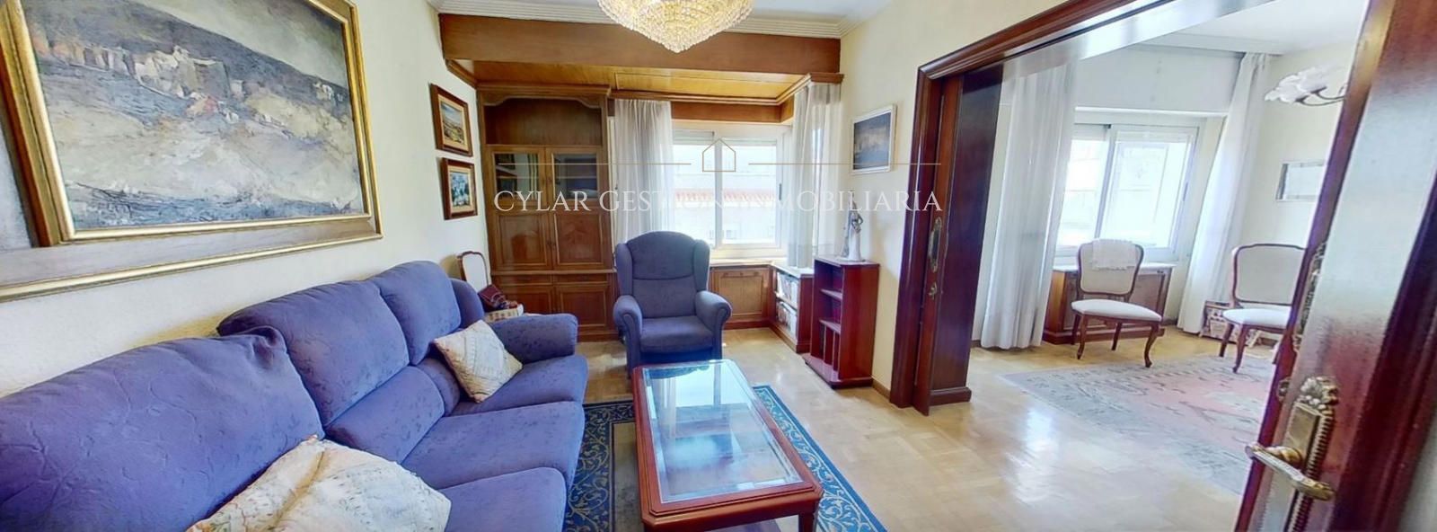 Living room of Flat for sale in Salamanca Capital  with Heating, Terrace and Furnished
