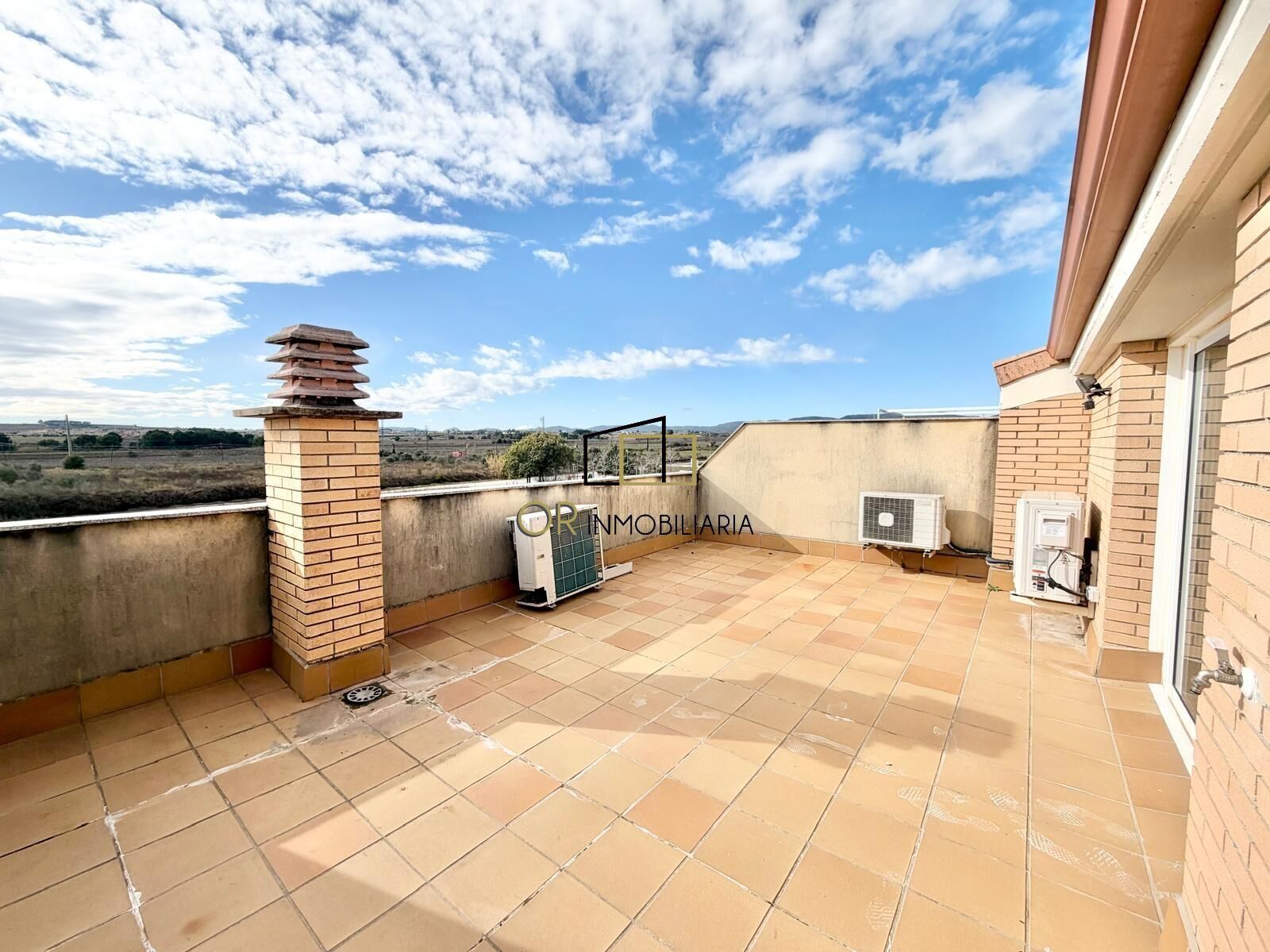 Terrassa de Pis en venda en El Pla del Penedès amb Aire condicionat, Terrassa i Piscina comunitària