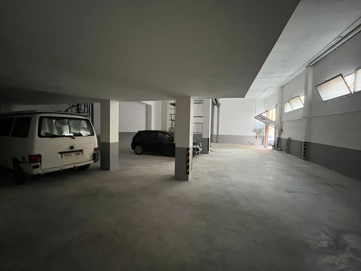 Parking de Nave industrial de alquiler en Manresa