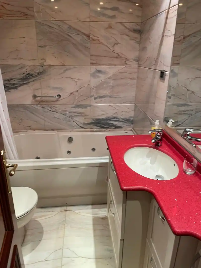 Bathroom of Flat for sale in Getxo   with Heating, Terrace and Storage room