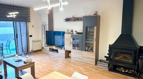 Foto 5 de Casa adosada en venda a Santa Maria - Terra Nostra, Montcada i Reixac