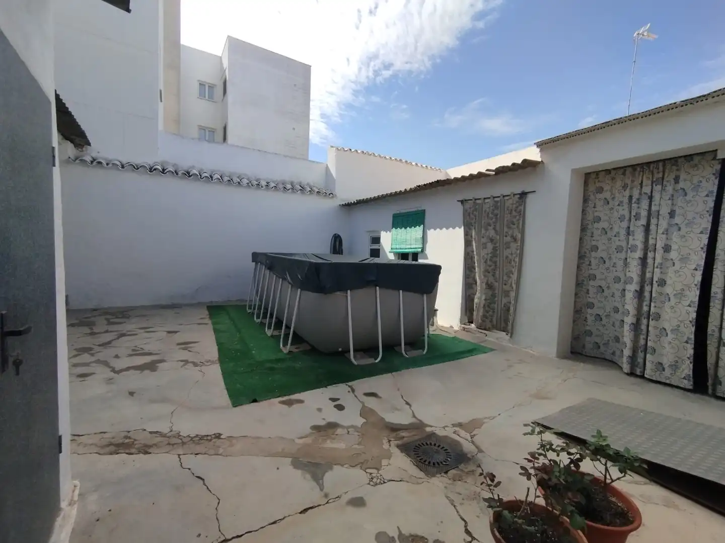 Swimming pool of Detached homes for sale in Tomelloso  with Air Conditioner, Heating and Private garden