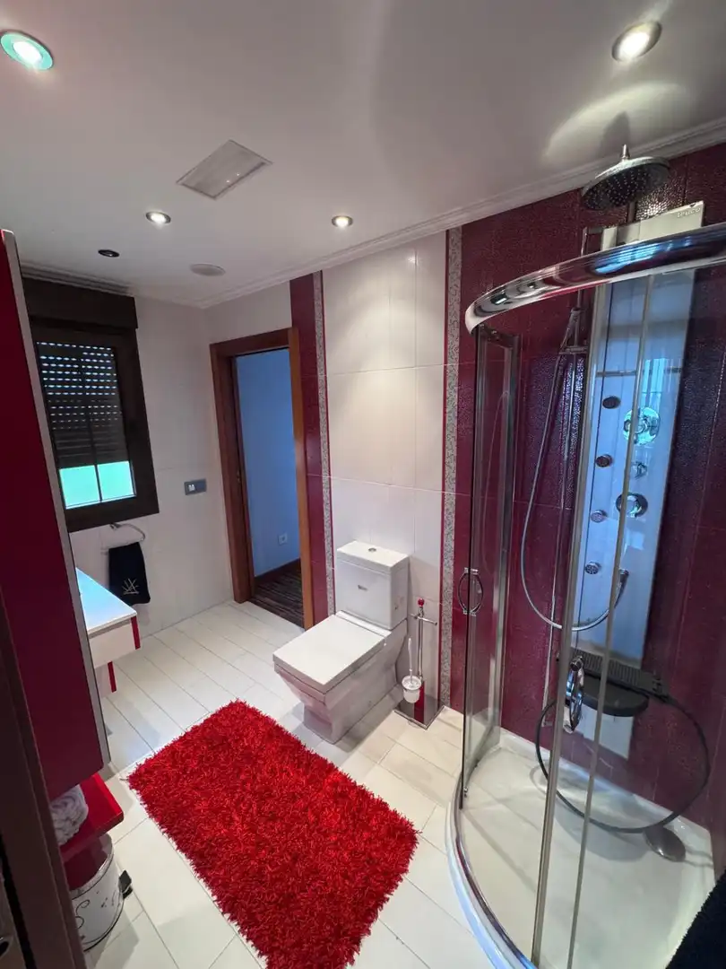 Baño de Casa o chalet en venta en Gijón  con Calefacción, Terraza y Trastero