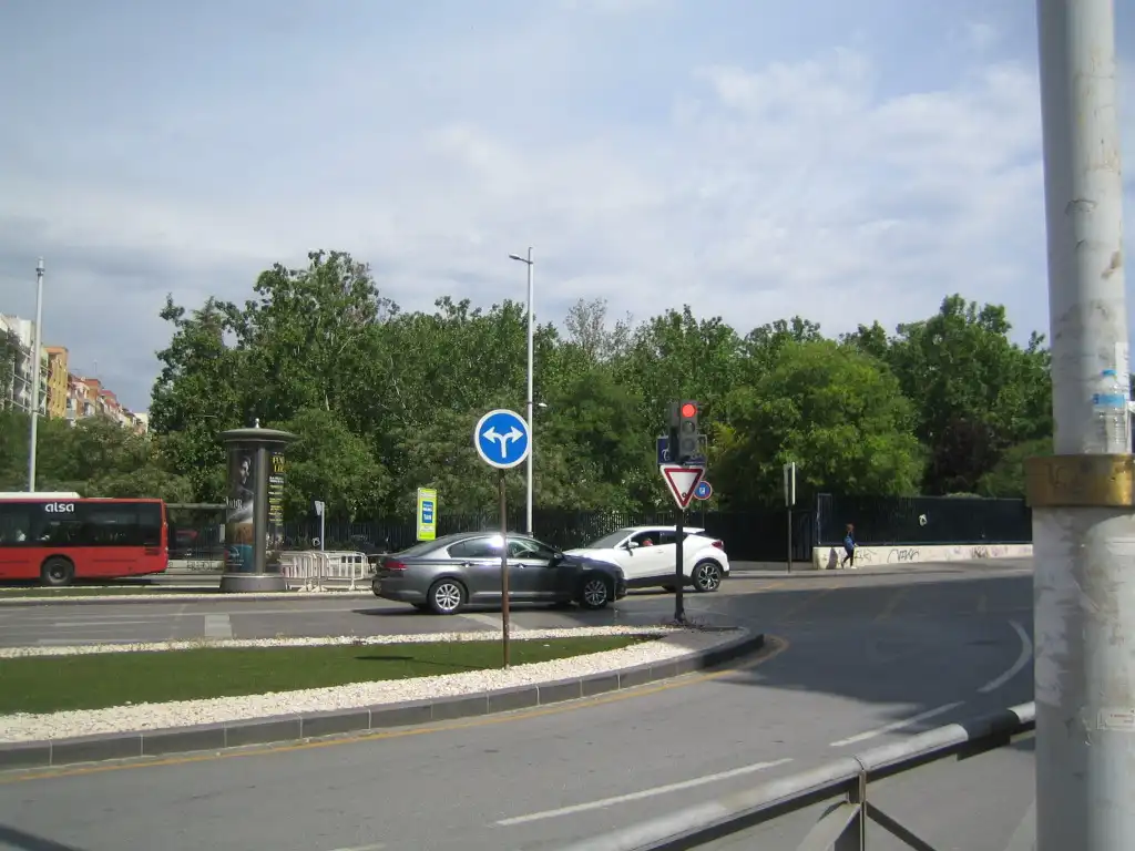 Vista exterior de Estudi de lloguer en Granada amb Aire condicionat, Calefacció i Moblat