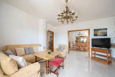 Sala de estar de Casa o chalet en venta en Torremolinos con Aire acondicionado, Calefacción y Jardín privado