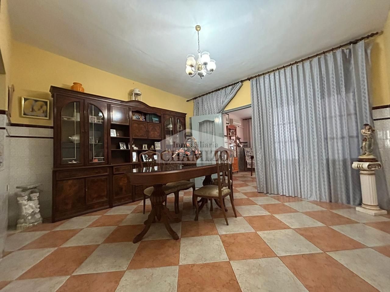 Menjador de Casa o xalet en venda en Villanueva de la Serena amb Aire condicionat, Terrassa i Traster