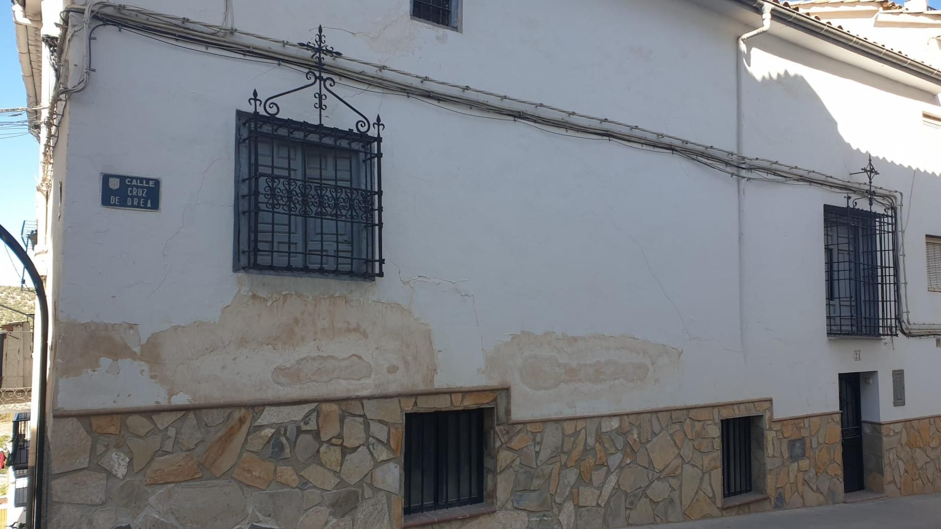 Vista exterior de Casa o xalet en venda en Cazorla amb Traster i Balcó
