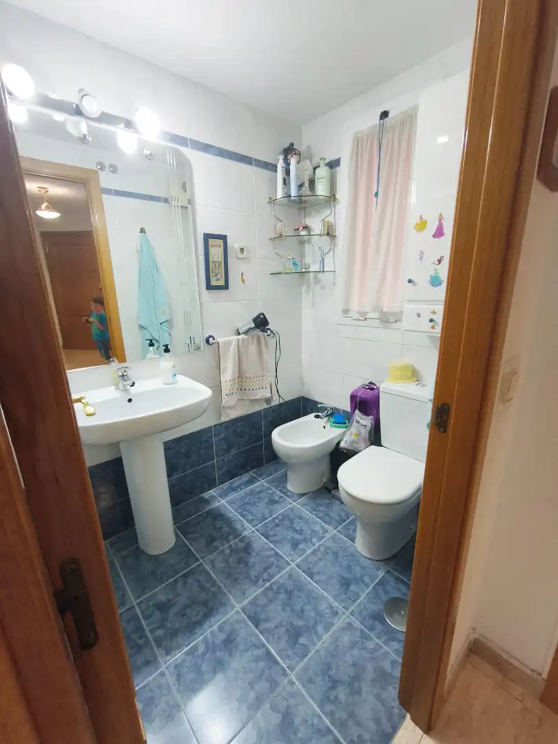 Bathroom of Flat for sale in Móstoles  with Air Conditioner, Furnished and Oven