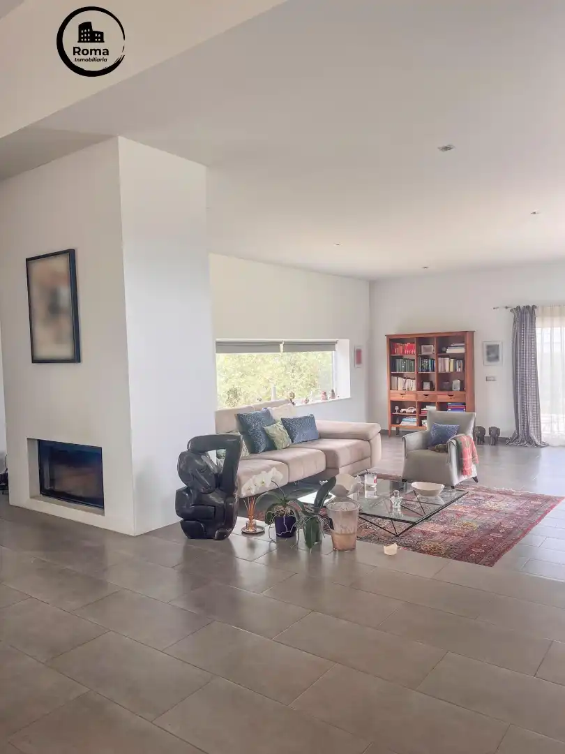 Sala d'estar de Casa o xalet en venda en Las Gabias amb Aire condicionat, Calefacció i Jardí privat