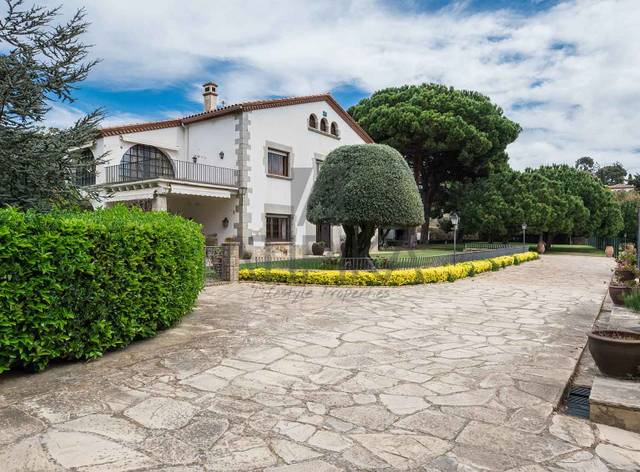 Casa-chalet en Venta en de la Riera en Bell - Aire