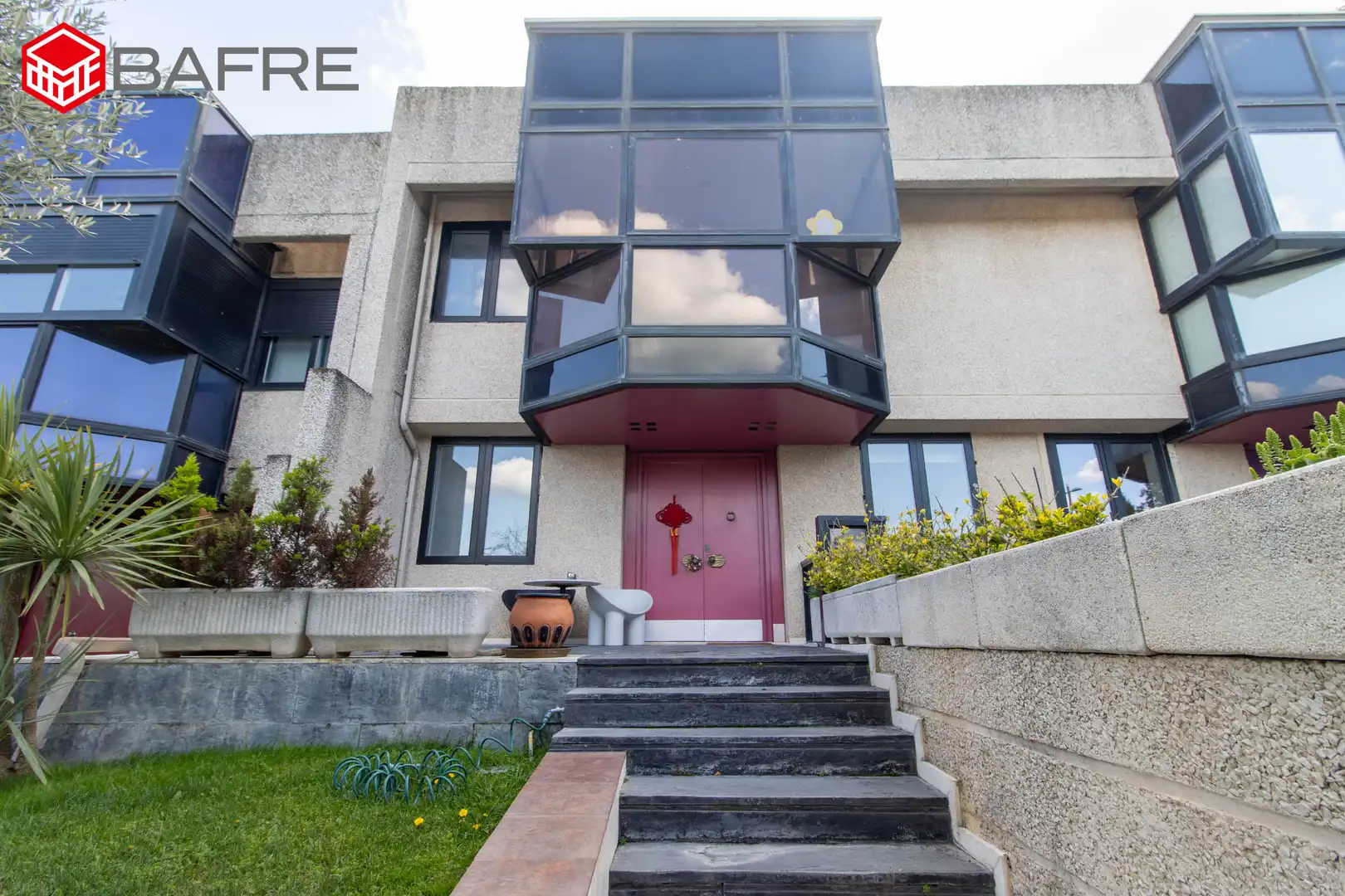 Vista exterior de Casa o xalet en venda en Boadilla del Monte amb Aire condicionat, Jardí privat i Terrassa