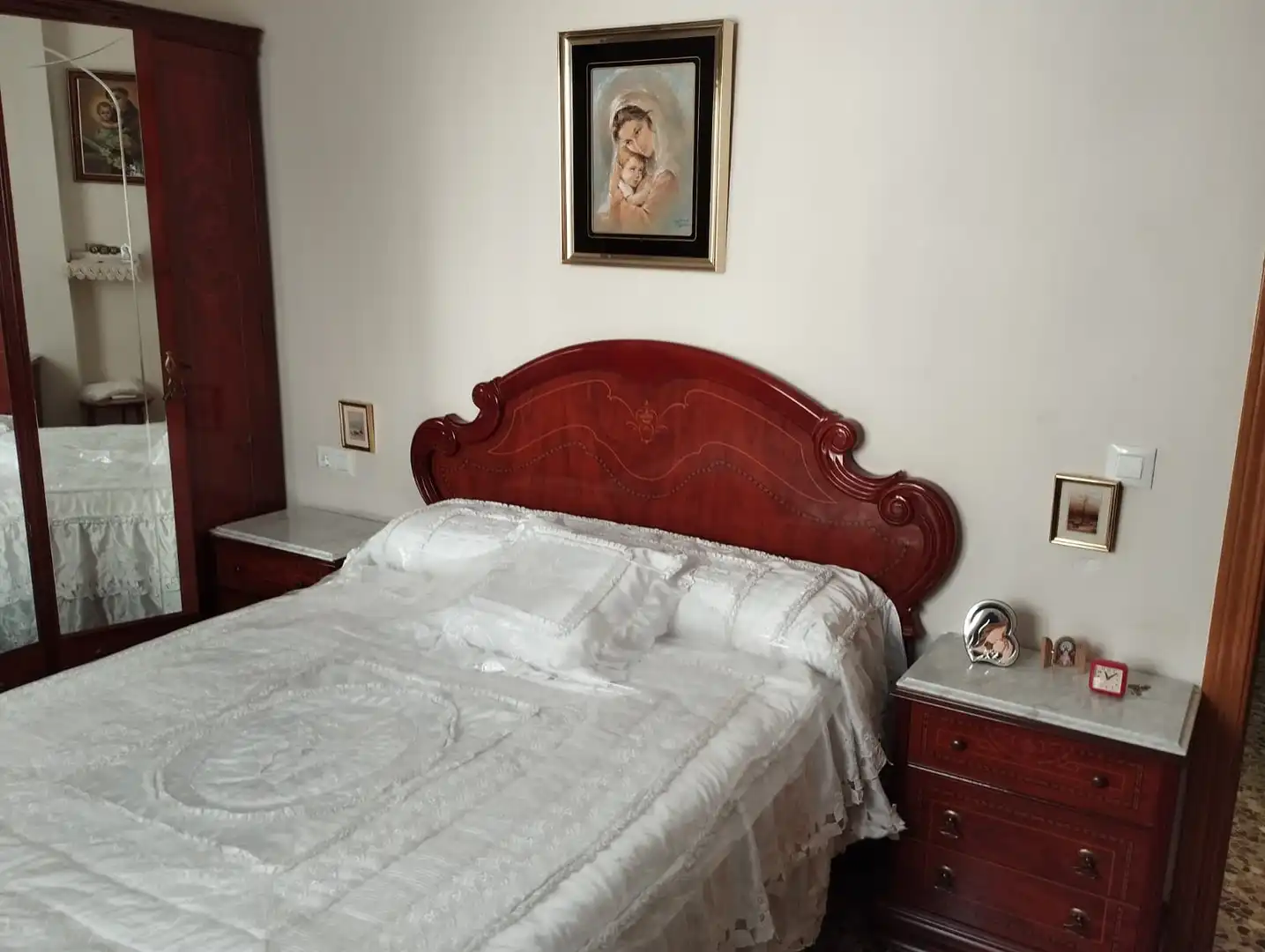 Habitación de Piso en venta en Lucena con Amueblado