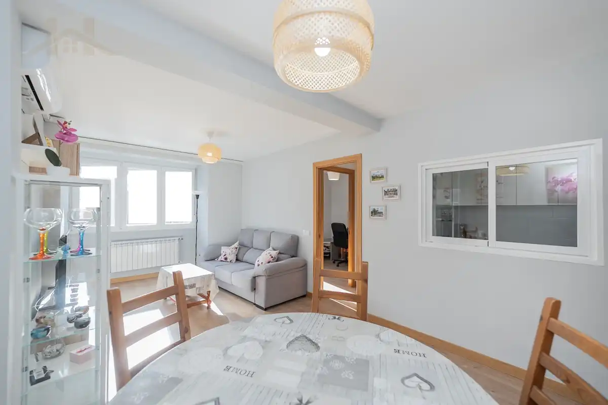 Living room of Flat for sale in Móstoles  with Air Conditioner and Heating