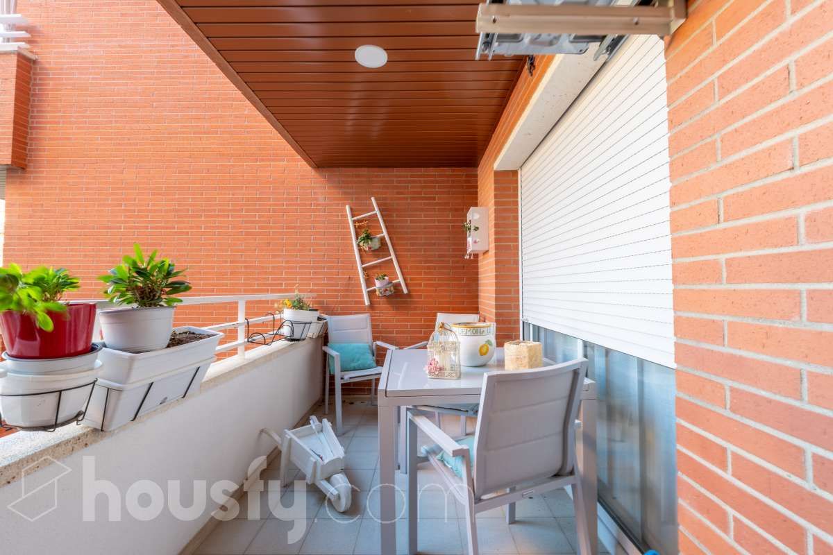 Flat for sale in Plaça de la Fàbrica Nova, Sant Joan