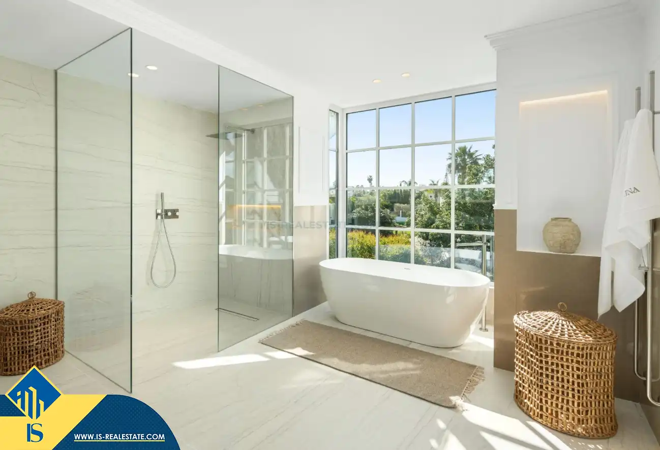 Villa mit Pool zum Verkauf in Nueva Andalucía, imagen 13