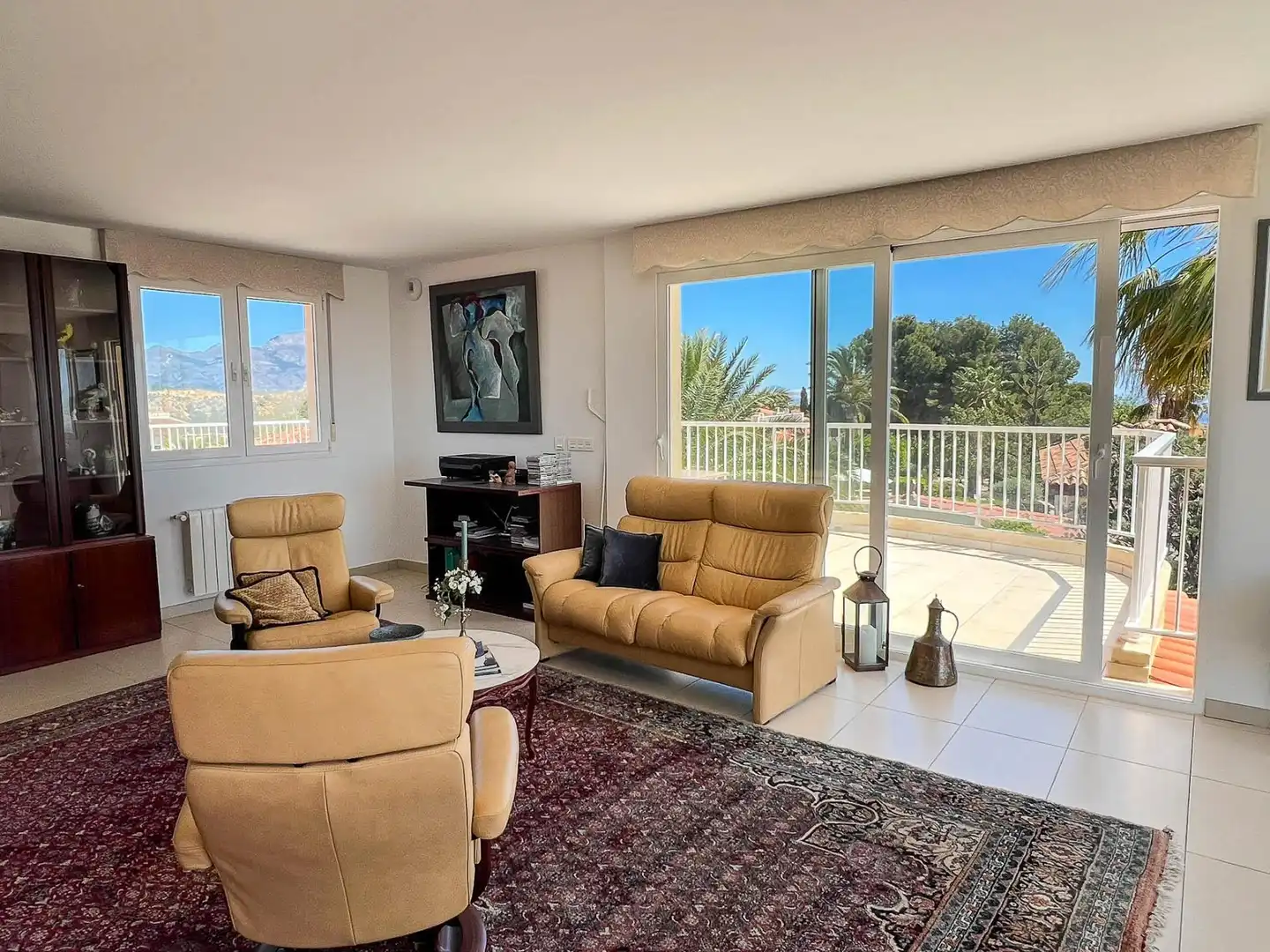 Sala de estar de Casa o chalet en venta en La Nucia con Aire acondicionado, Jardín privado y Piscina