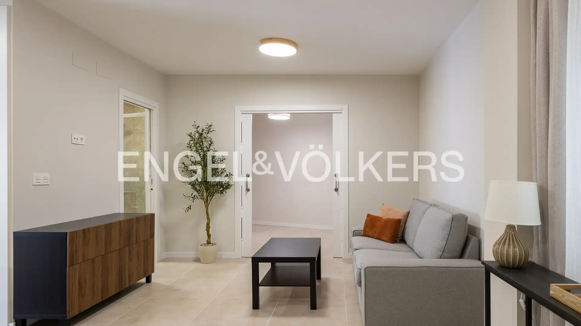 Sala d'estar de Pis de lloguer en  Valencia Capital amb Aire condicionat, Calefacció i Moblat