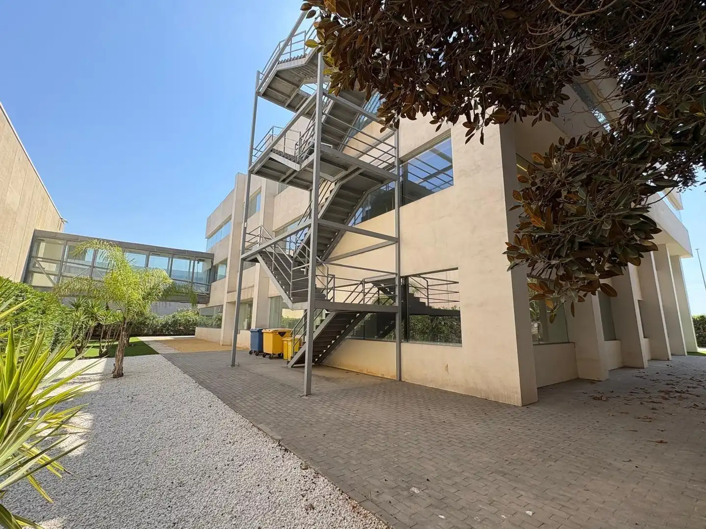 Vista exterior de Oficina de alquiler en Riba-roja de Túria con Aire acondicionado y Amueblado