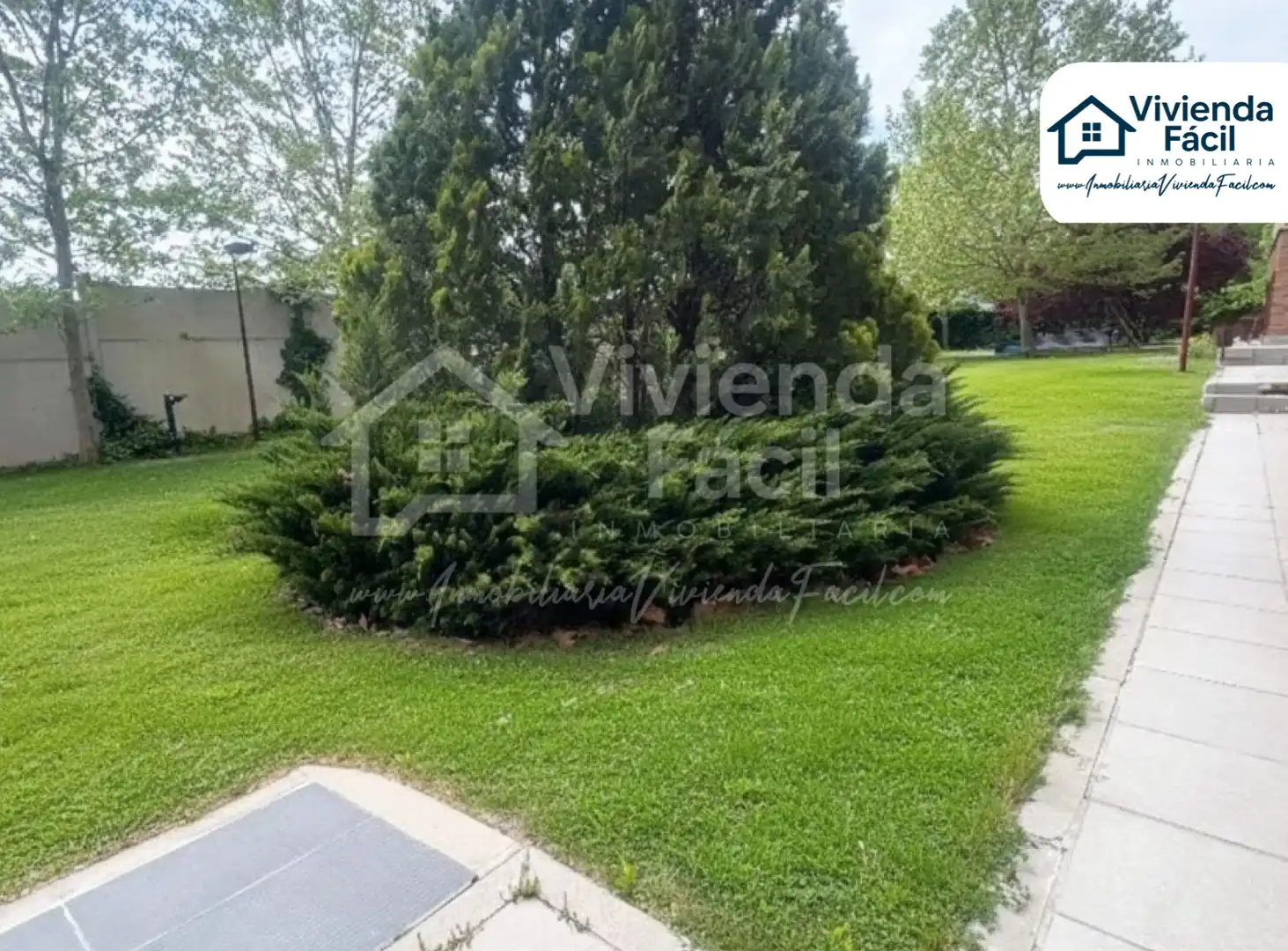 Dúplex en venta en Carretera de Vicálvaro a la Estación de O'donnell, Rosas - Musas