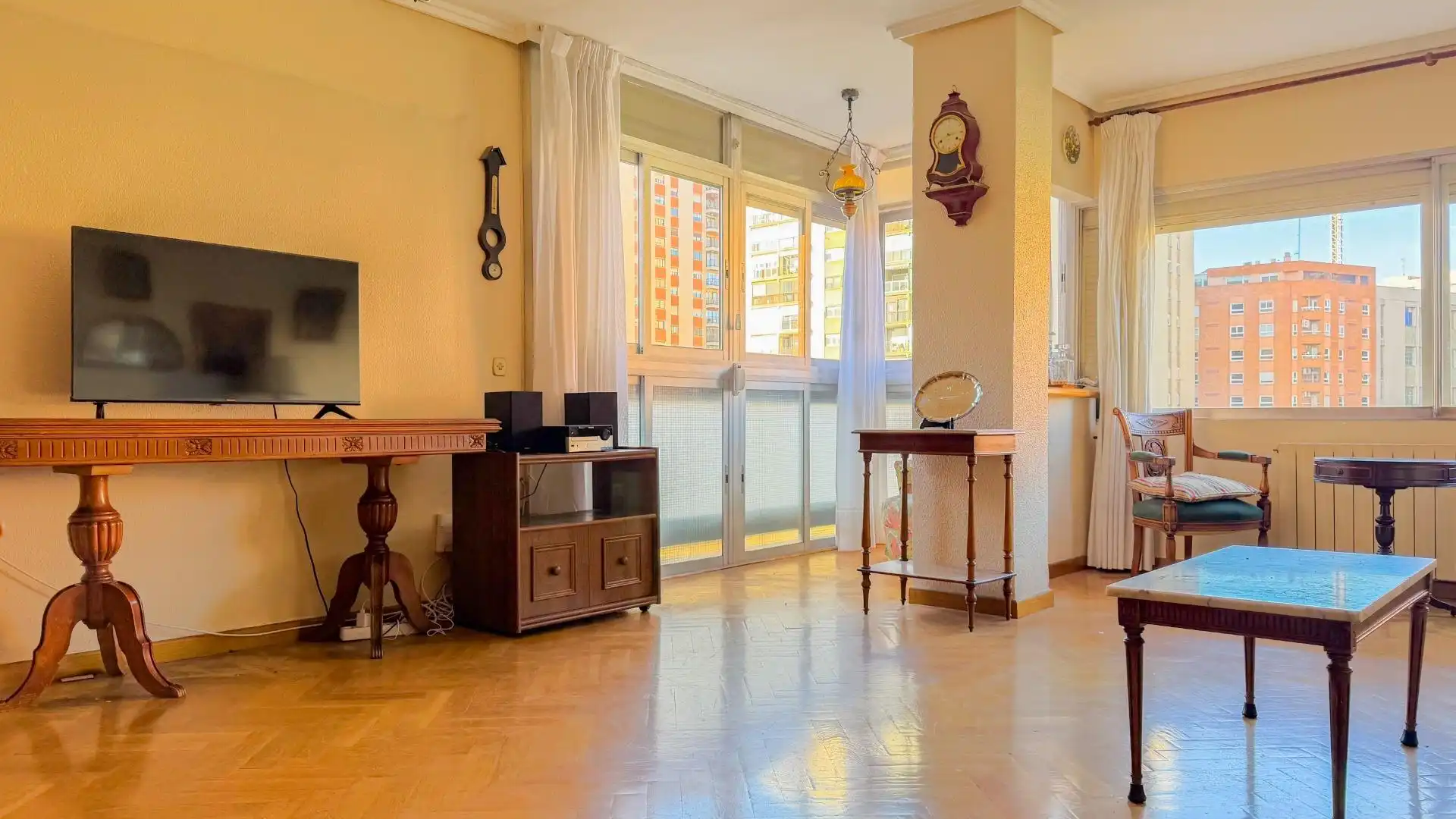 Wohnzimmer von Wohnung zum Verkauf in Valencia mit Klimaanlage, Heizung und Parkett