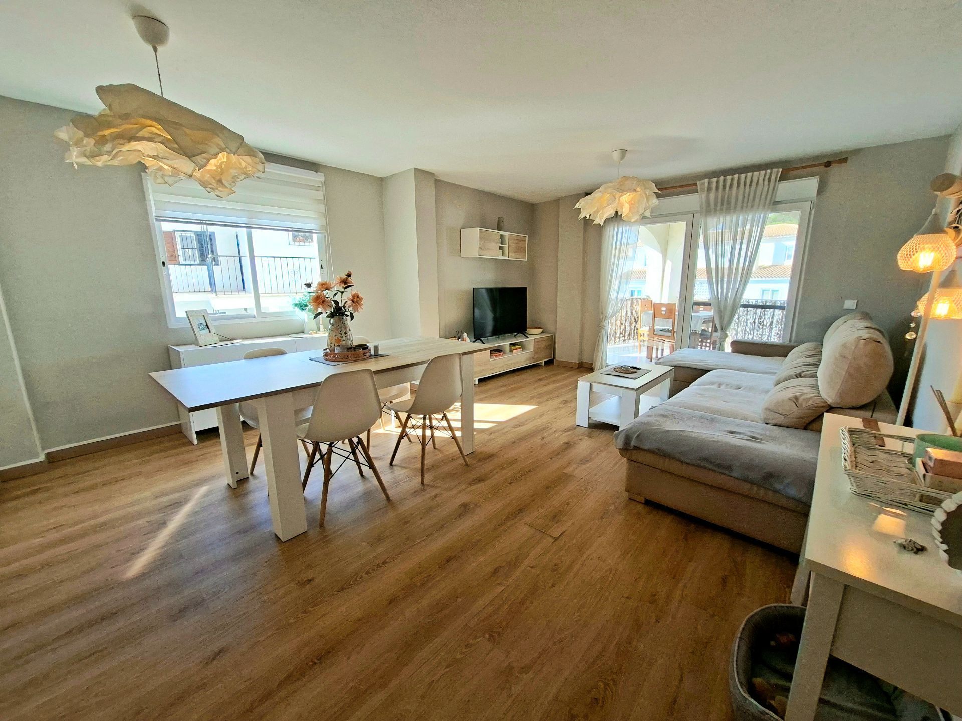 Living room of Flat for sale in Altea  with Terrace and Furnished