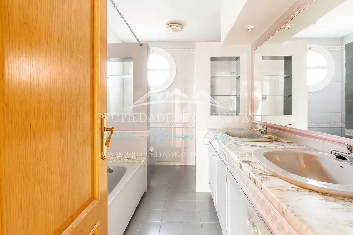 Baño de Casa o chalet en venta en Teià con Aire acondicionado, Calefacción y Jardín privado