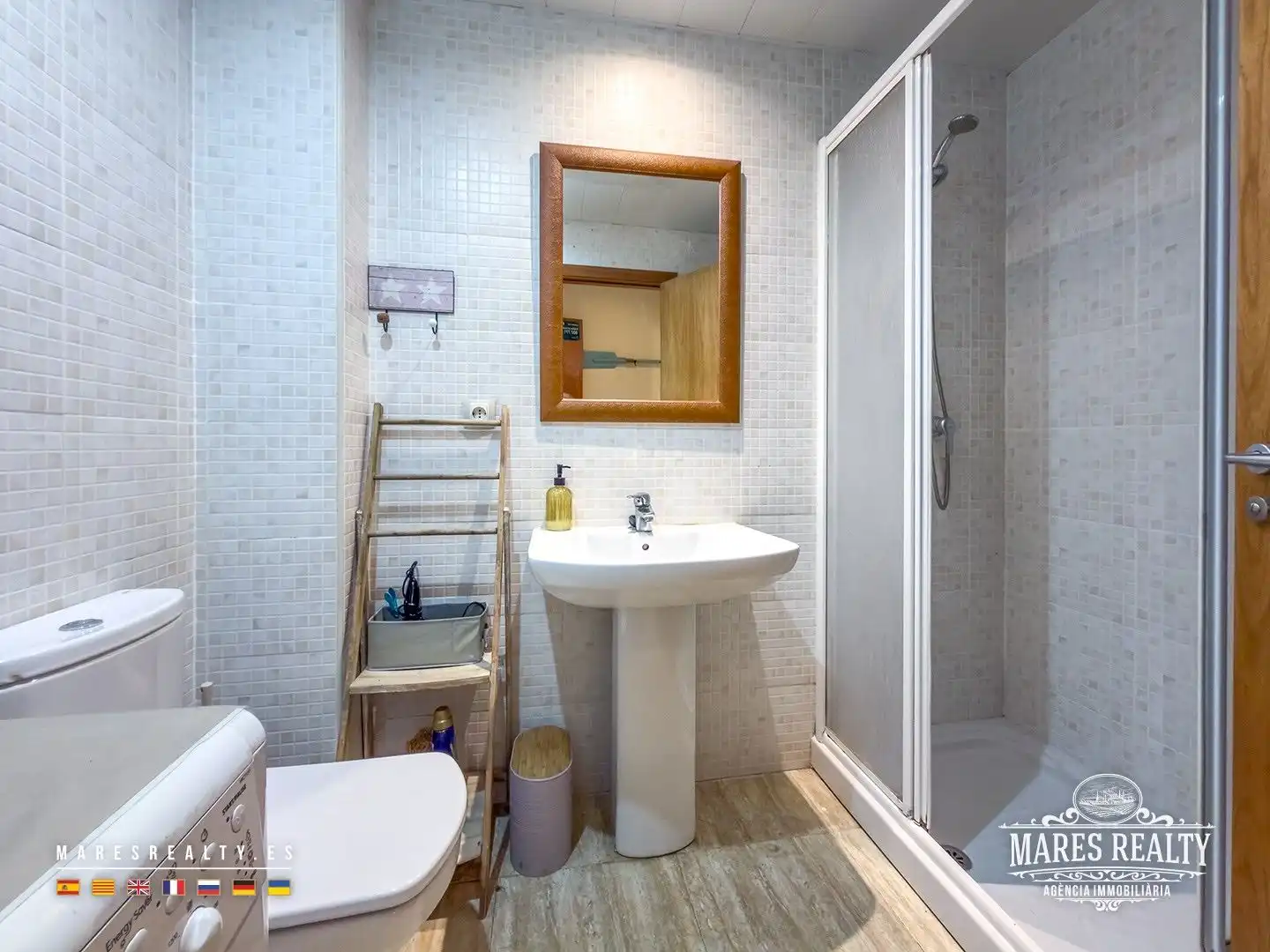 Bathroom of Flat for sale in Lloret de Mar  with Air Conditioner and Heating