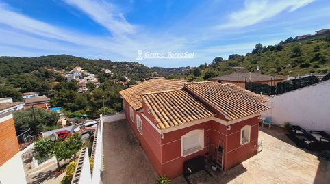 Foto 2 von Haus oder Chalet zum Verkauf in Los Jardines-els Rosers, Castellet i la Gornal, Barcelona
