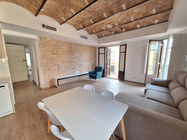 Piso en Alquiler en Tapioles en El Poble Sec - Parc de Montjuïc