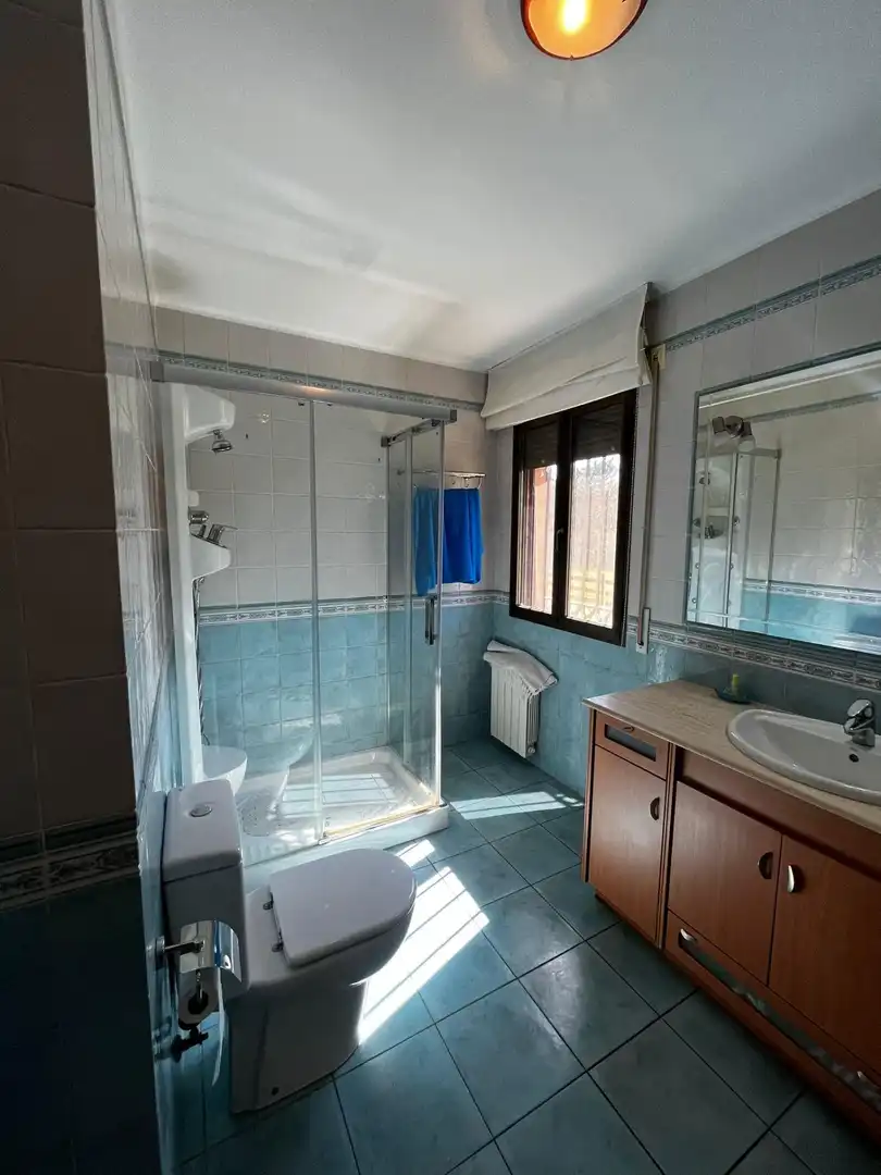 Bany de Casa o xalet en venda en Tortosa amb Calefacció i Alarma