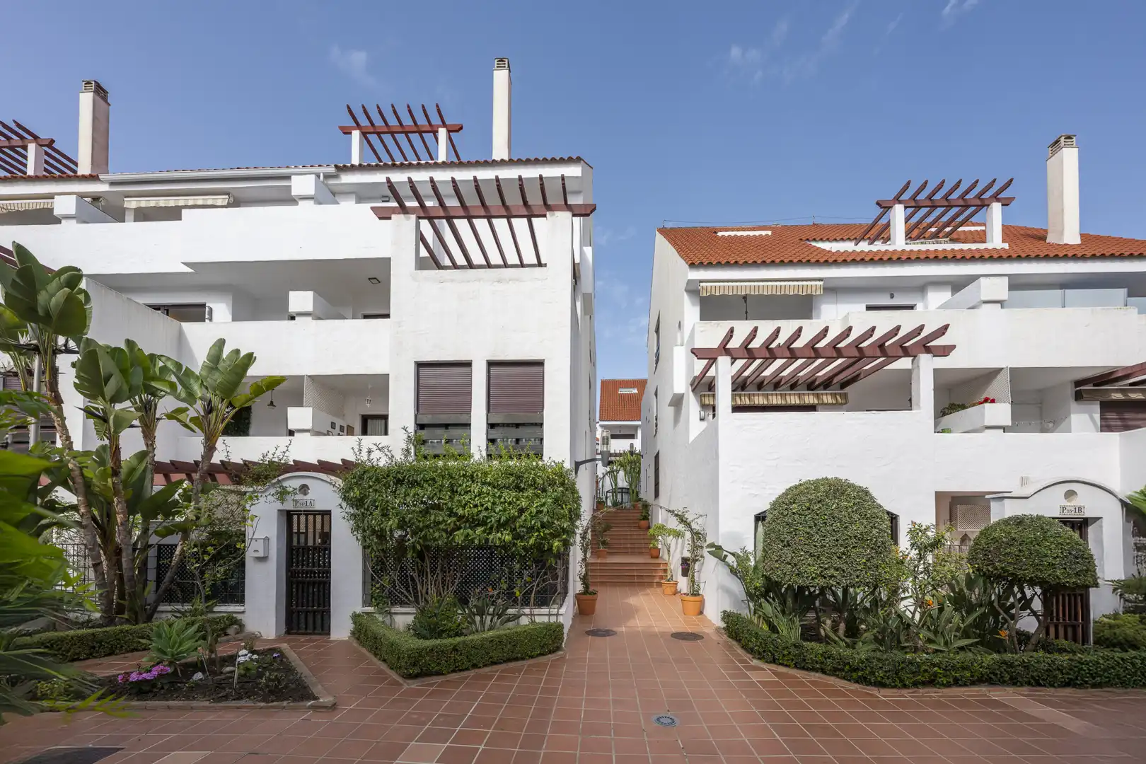 Apartament amb piscina en venda a Nueva Andalucía, imagen 40