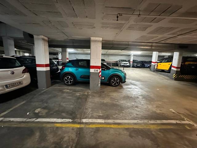 Garaje en Venta en Carrer de Galileu, 180 en Barri de les Corts