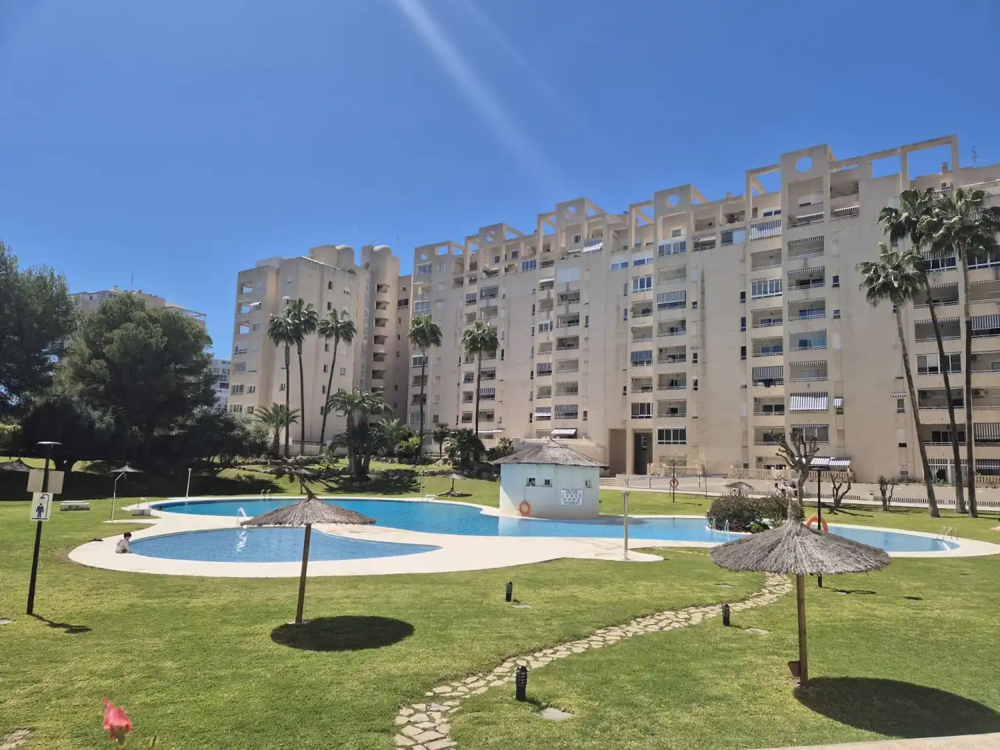 Pis amb piscina en venda a Playa Muchavista, imagen 2