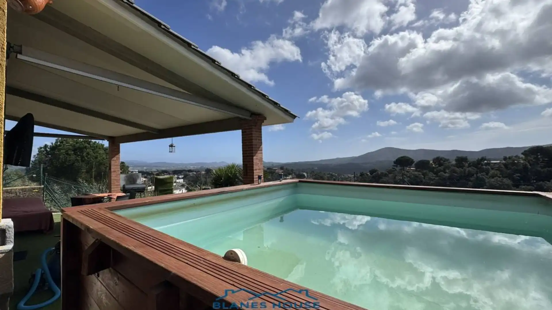 Piscina de Casa o chalet en venta en Tordera con Aire acondicionado, Calefacción y Jardín privado