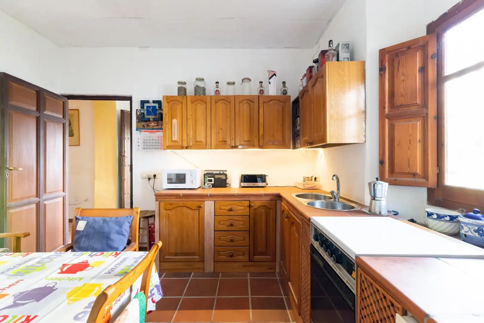 Cuina de Finca rústica en venda en Pinos Puente amb Jardí privat, Terrassa i Traster