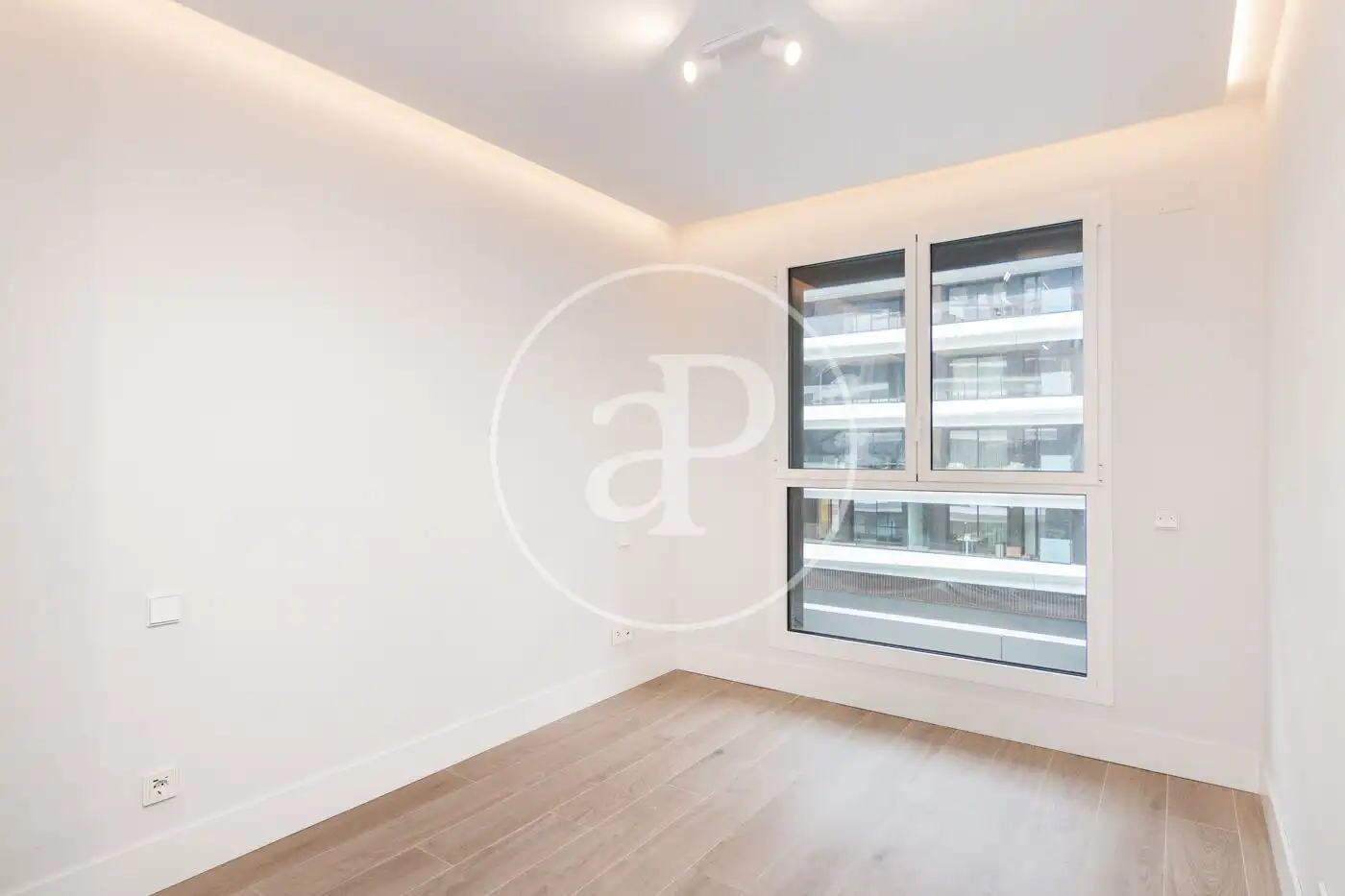 Flat for rent in C. de Alejandro Dumas, Imperial