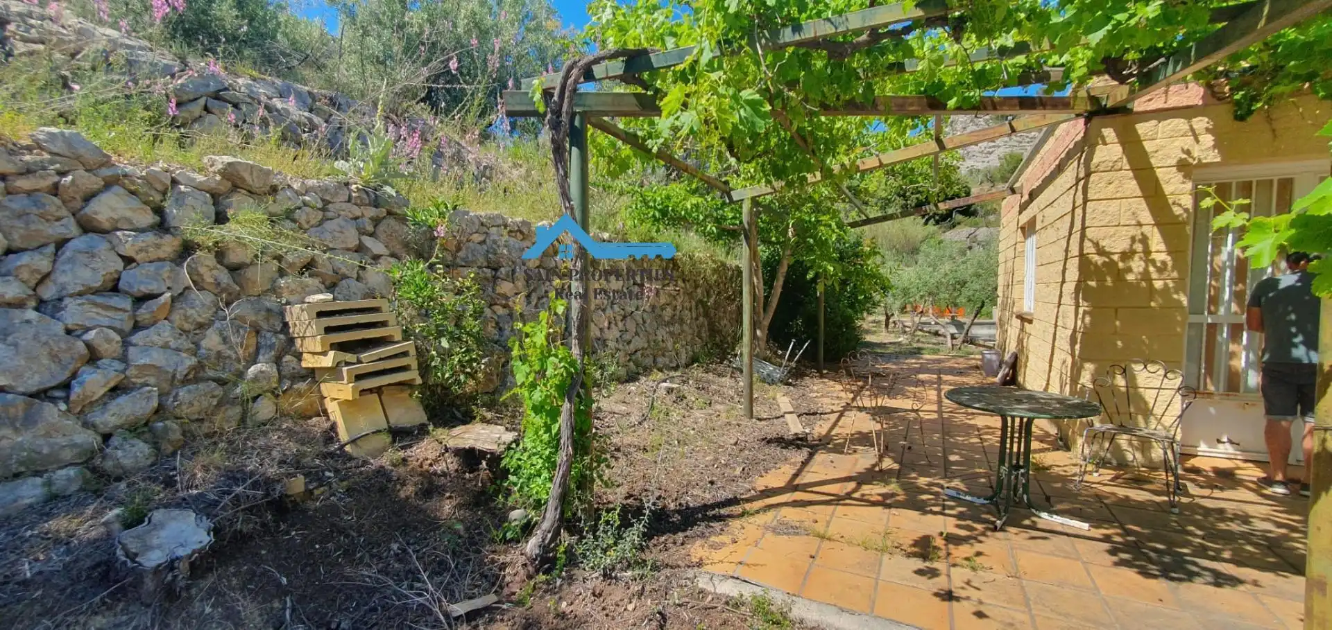 Jardín de Casa o chalet en venta en Confrides con Calefacción, Jardín privado y Terraza