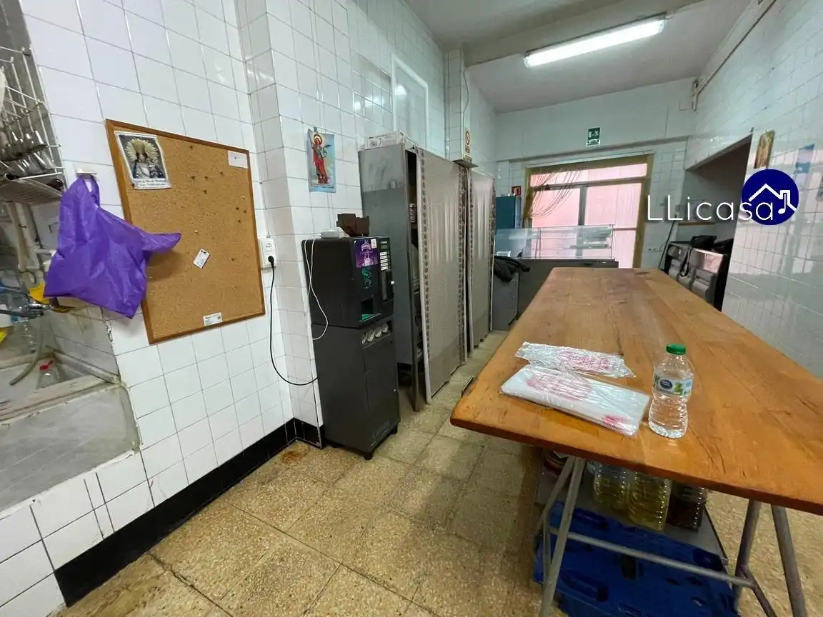 Kitchen of Commercial properties for sale in Pedralba