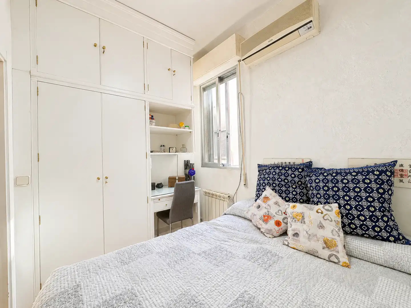 Bedroom of Attic for sale in Madrid  with Air Conditioner, Heating and Terrace