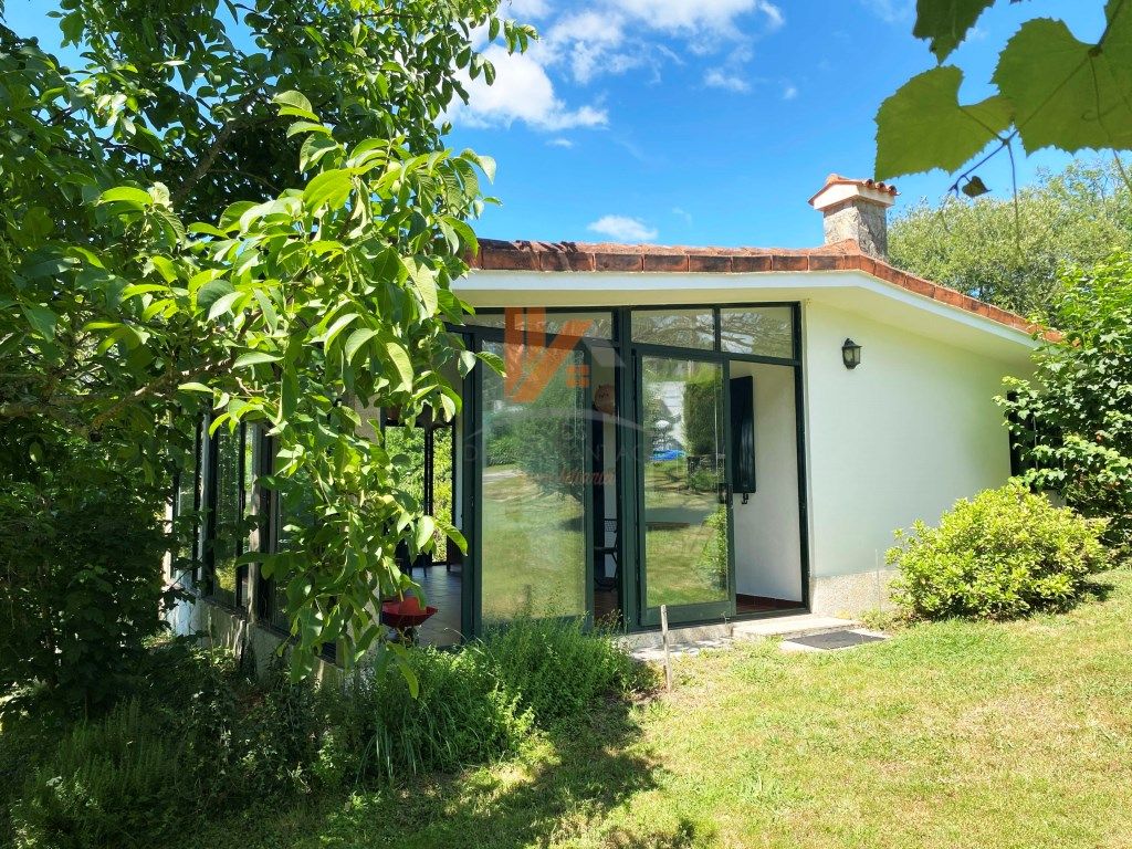 Exterior view of House or chalet for sale in A Estrada   with Terrace
