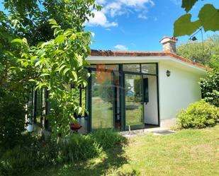 Vista exterior de Casa o xalet en venda en A Estrada  amb Terrassa
