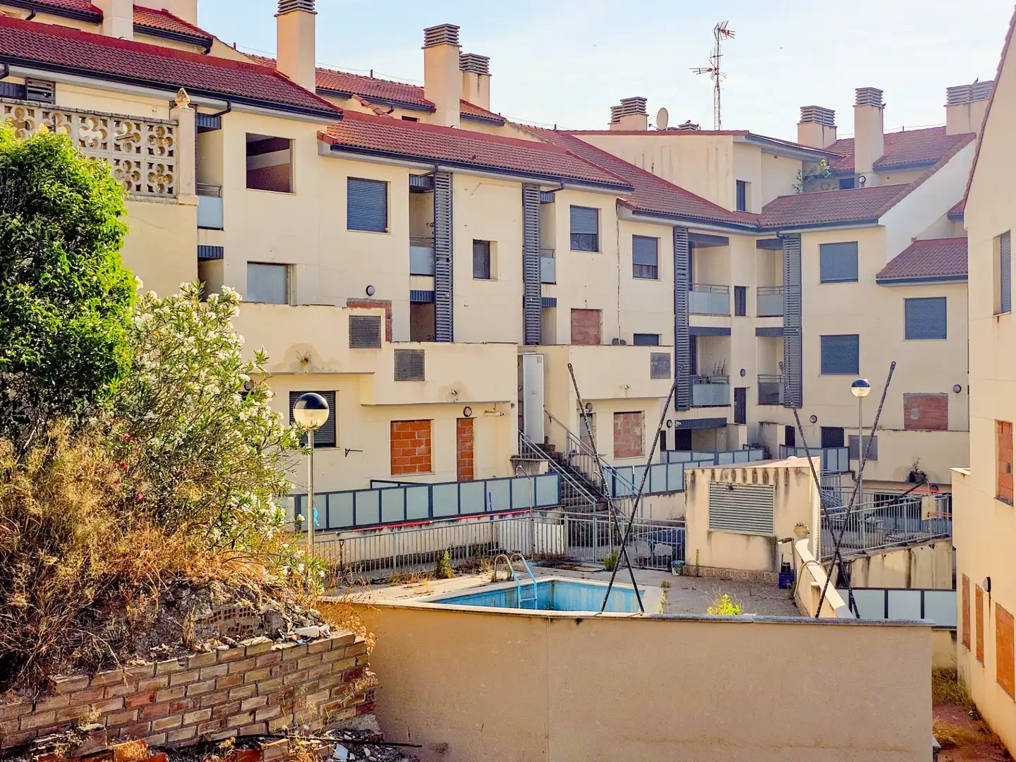 Vista exterior de Piso en venta en Cadrete con Calefacción