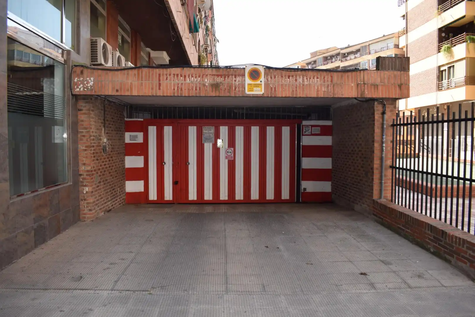 Aparcament de Garatge en venda en Granada