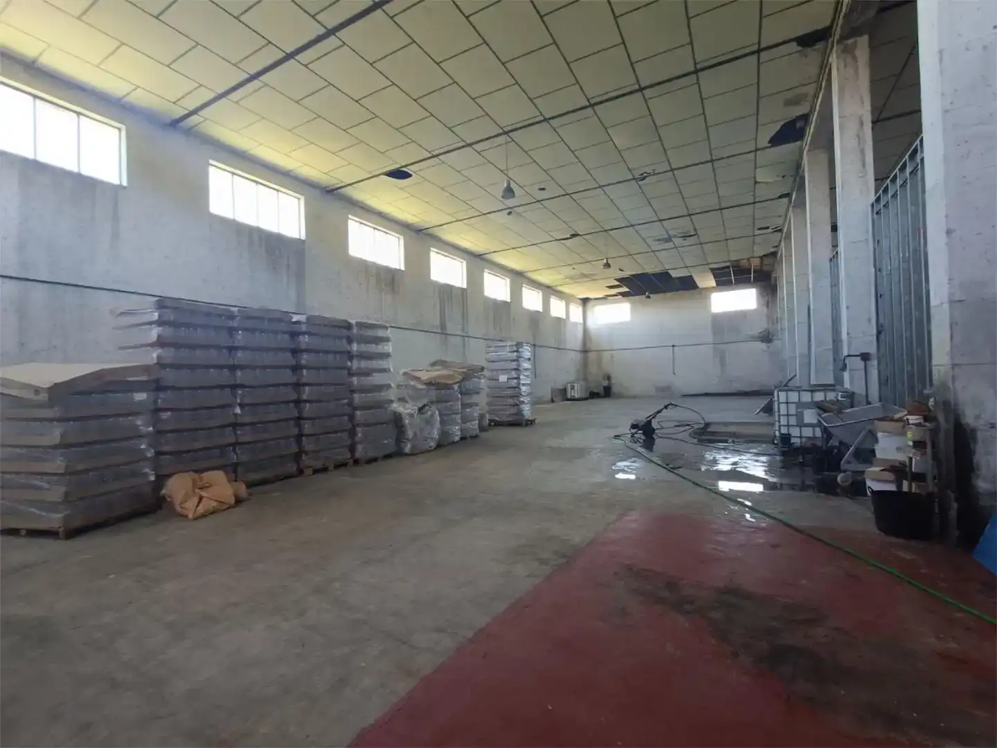 Nau industrial en venda en Alcuéscar