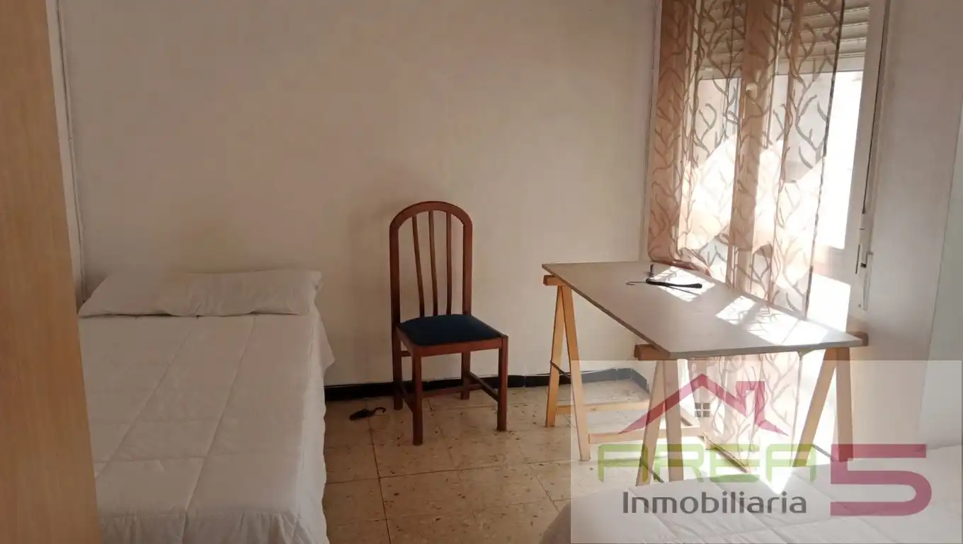 Schlafzimmer von Wohnung zur Miete in Mérida mit Möbliert, Ofen und Waschmaschine