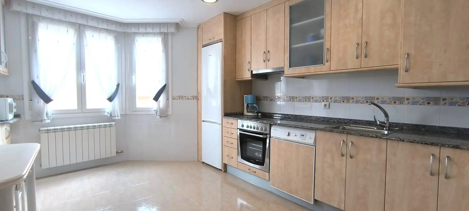 Cocina de Piso en venta en Entrena con Calefacción, Terraza y Trastero